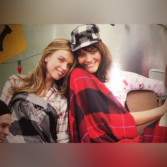 PINK Victoria’s Secret, NWT I Only Sleep In Pink Thermals 💖 - Picture 3 of 11